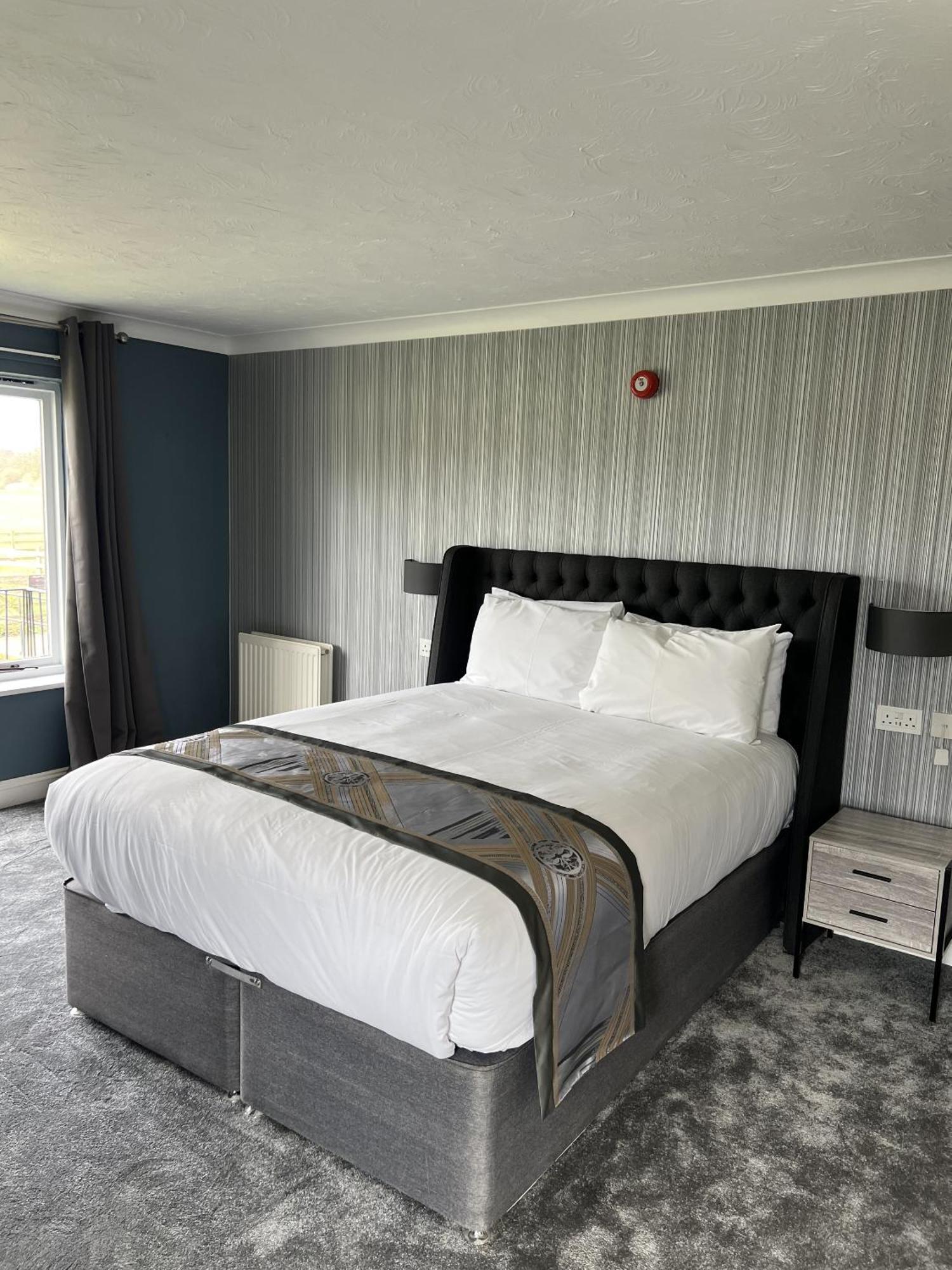 Dolphin Hotel Cambridge St Ives  Luaran gambar
